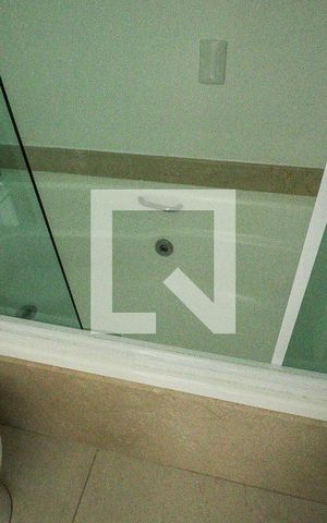 Apartamento à venda com 450m², 4 quartos e 5 vagasBanheiro 1 da Suíte 3