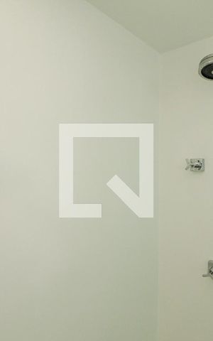 Apartamento à venda com 450m², 4 quartos e 5 vagasBanheiro da Suíte 2