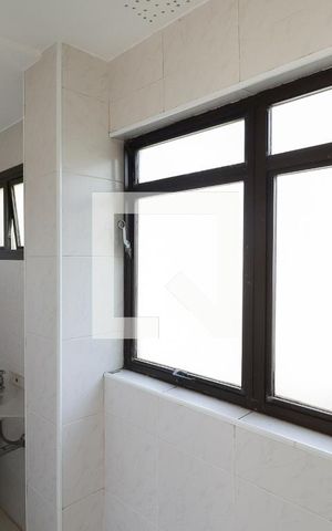 Apartamento à venda com 450m², 4 quartos e 5 vagasBanheiro da Piscina