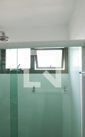 Apartamento à venda com 450m², 4 quartos e 5 vagasBanheiro 2 da Suíte 3