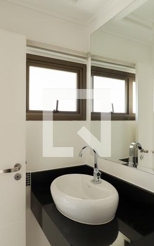 Apartamento à venda com 450m², 4 quartos e 5 vagasLavabo da Sala 1
