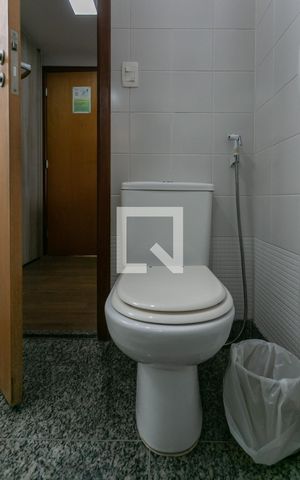 Studio à venda com 27m², 1 quarto e 1 vaga Studio à venda com 27m², 1 quarto e 1 vagaStudio