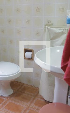 Casa à venda com 115m², 2 quartos e 1 vagaBanheiro