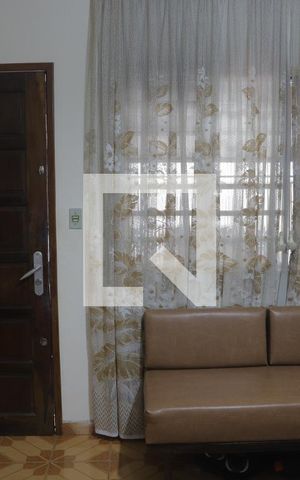 Casa à venda com 115m², 2 quartos e 1 vagaSala