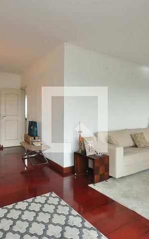Apartamento à venda com 180m², 3 quartos e 3 vagas Apartamento à venda com 180m², 3 quartos e 3 vagasSala