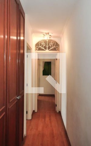 Apartamento à venda com 180m², 3 quartos e 3 vagas Apartamento à venda com 180m², 3 quartos e 3 vagasCorredor