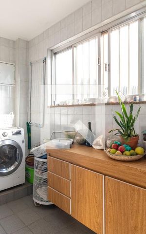 Casa à venda com 222m², 3 quartos e 2 vagasÁrea de Serviço