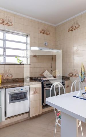 Casa à venda com 222m², 3 quartos e 2 vagasCozinha