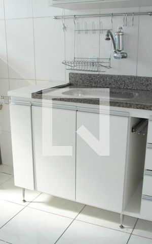 Apartamento para alugar com 80m², 2 quartos e 2 vagasCozinha/Área de Serviço