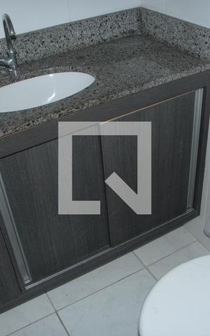 Apartamento para alugar com 80m², 2 quartos e 2 vagasBanheiro