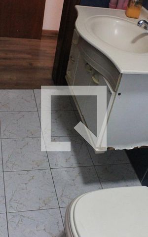 Casa à venda com 200m², 3 quartos e 2 vagasBanheiro da Suíte