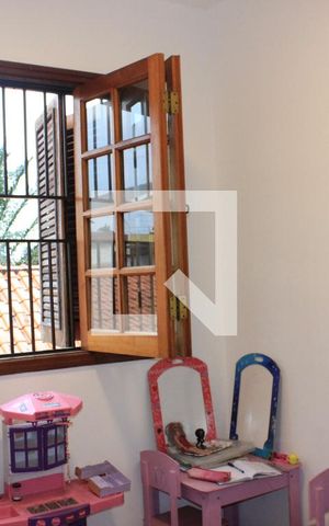 Casa à venda com 200m², 3 quartos e 2 vagasQuarto 2