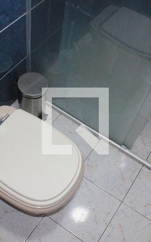 Casa à venda com 200m², 3 quartos e 2 vagasBanheiro da Suíte