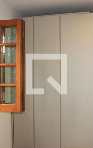 Casa à venda com 200m², 3 quartos e 2 vagasSuíte