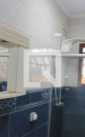 Casa à venda com 200m², 3 quartos e 2 vagasBanheiro da Suíte