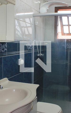 Casa à venda com 200m², 3 quartos e 2 vagasBanheiro da Suíte