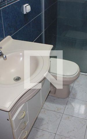 Casa à venda com 200m², 3 quartos e 2 vagasBanheiro da Suíte