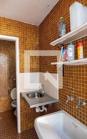 Casa à venda com 140m², 3 quartos e 2 vagas Casa à venda com 140m², 3 quartos e 2 vagasLavanderia