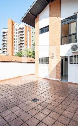 Casa à venda com 140m², 3 quartos e 2 vagas Casa à venda com 140m², 3 quartos e 2 vagasÁrea de Serviço