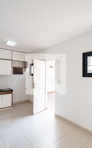 Casa à venda com 140m², 3 quartos e 2 vagas Casa à venda com 140m², 3 quartos e 2 vagasCozinha