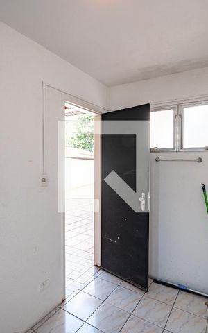 Casa à venda com 140m², 3 quartos e 2 vagas Casa à venda com 140m², 3 quartos e 2 vagasQuarto de Serviço