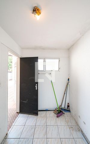 Casa à venda com 140m², 3 quartos e 2 vagas Casa à venda com 140m², 3 quartos e 2 vagasQuarto de Serviço
