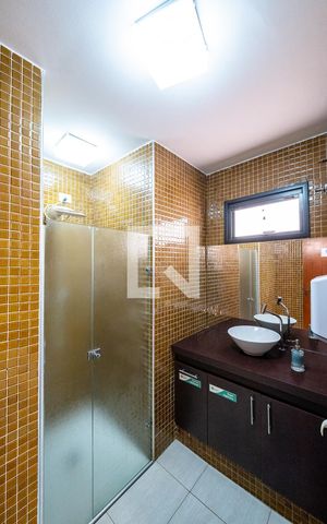 Casa à venda com 140m², 3 quartos e 2 vagas Casa à venda com 140m², 3 quartos e 2 vagasBanheiro Social