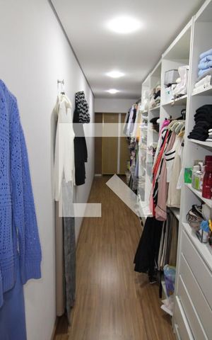 Casa à venda com 230m², 4 quartos e 3 vagasBanheiro 2