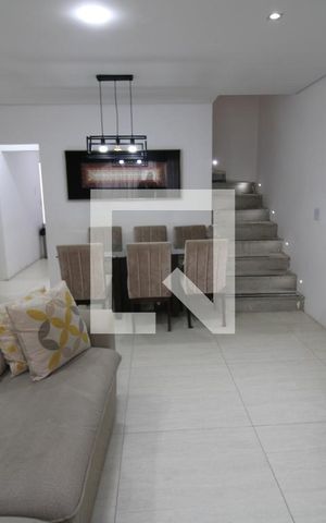 Casa à venda com 230m², 4 quartos e 3 vagasSala