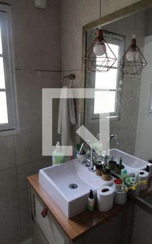 Casa à venda com 230m², 4 quartos e 3 vagasQuarto 3 - Banheiro