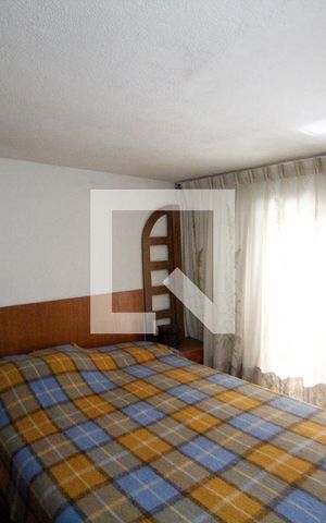 Casa à venda com 193m², 5 quartos e 2 vagas Casa à venda com 193m², 5 quartos e 2 vagasCasa 1 - Quarto