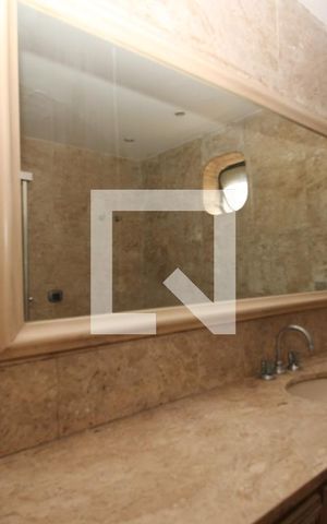 Apartamento à venda com 355m², 4 quartos e 3 vagasBanheiro 2