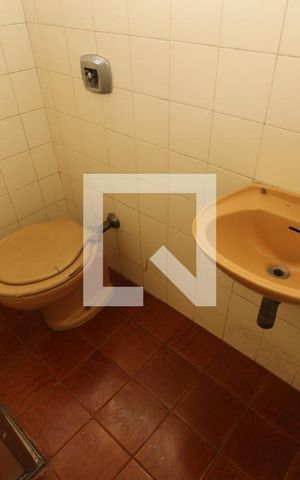 Apartamento à venda com 355m², 4 quartos e 3 vagasBanheiro de Serviço