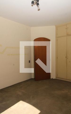 Apartamento à venda com 355m², 4 quartos e 3 vagasQuarto 1