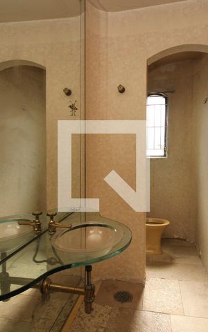 Apartamento à venda com 355m², 4 quartos e 3 vagasLavabo