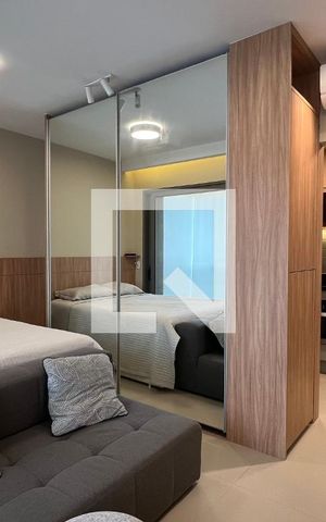 Apartamento à venda com 41m², 1 quarto e 1 vaga Apartamento à venda com 41m², 1 quarto e 1 vagaStudio