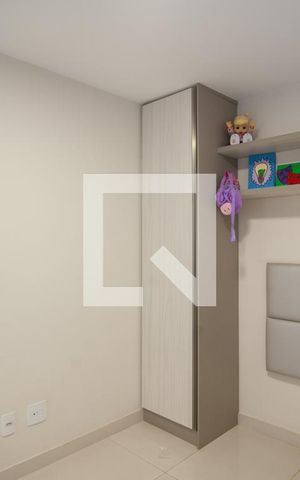 Casa à venda com 180m², 3 quartos e 4 vagas Casa à venda com 180m², 3 quartos e 4 vagasQuarto 2