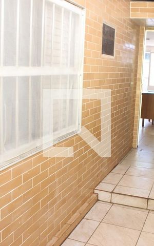 Casa para alugar com 60m², 1 quarto e 1 vagaÁrea de Serviço