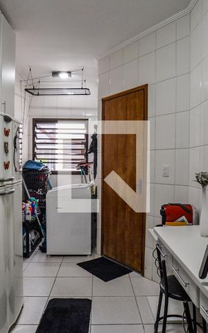 Apartamento à venda com 75m², 2 quartos e 2 vagasCozinha e Área de Serviço