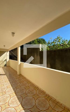 Casa à venda com 425m², 2 quartos e 3 vagas Casa à venda com 425m², 2 quartos e 3 vagasVaranda