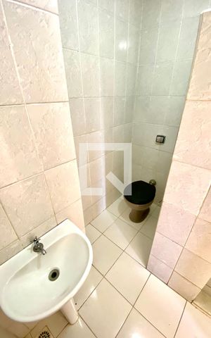 Casa à venda com 425m², 2 quartos e 3 vagas Casa à venda com 425m², 2 quartos e 3 vagasBanheiro