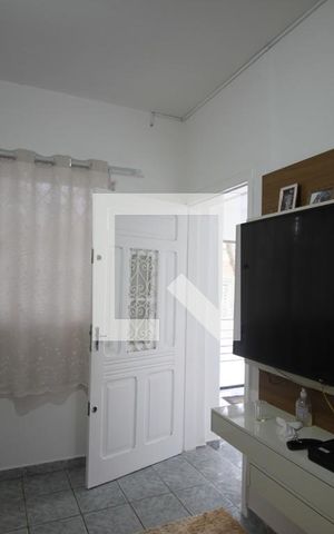 Casa à venda com 200m², 2 quartos e 2 vagasSala
