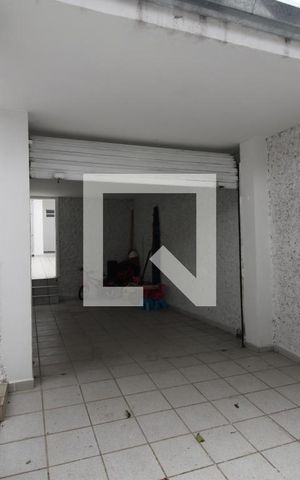 Casa à venda com 200m², 2 quartos e 2 vagasGaragem