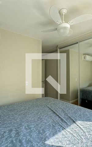 Apartamento à venda com 72m², 2 quartos e 2 vagas Apartamento à venda com 72m², 2 quartos e 2 vagasQuarto Suíte