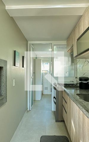 Apartamento à venda com 72m², 2 quartos e 2 vagas Apartamento à venda com 72m², 2 quartos e 2 vagasCozinha