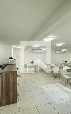 Apartamento à venda com 72m², 2 quartos e 2 vagas Apartamento à venda com 72m², 2 quartos e 2 vagasÁrea comum - Salão de festas