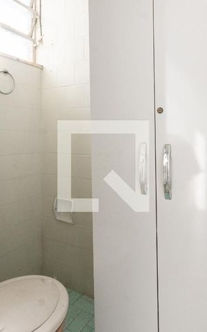 Apartamento à venda com 95m², 2 quartos e sem vagaBanheiro de serviço