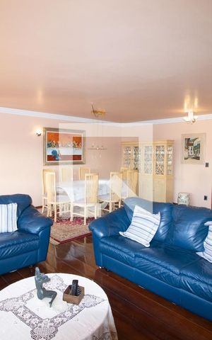 Apartamento à venda com 330m², 3 quartos e 2 vagas Apartamento à venda com 330m², 3 quartos e 2 vagasSala