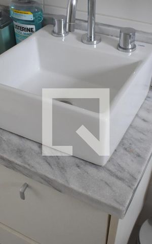 Apartamento à venda com 72m², 2 quartos e 1 vagaBanheiro Suíte