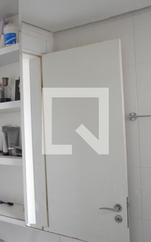 Apartamento à venda com 72m², 2 quartos e 1 vagaBanheiro Suíte